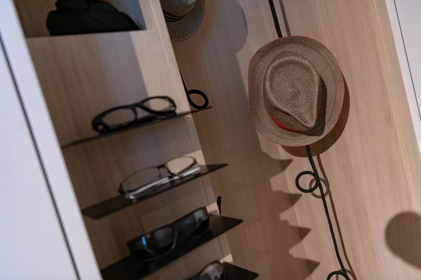 Möbel EFH Detail Garderobe