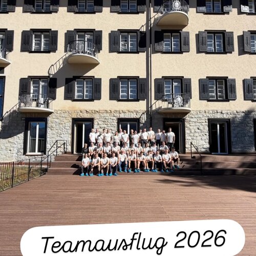 Teamgeist erleben, wo wir sonst arbeiten dürfen. Zu Besuch im Suvretta House: Wellnessausbau bestaunen, Kutschenfahrt...