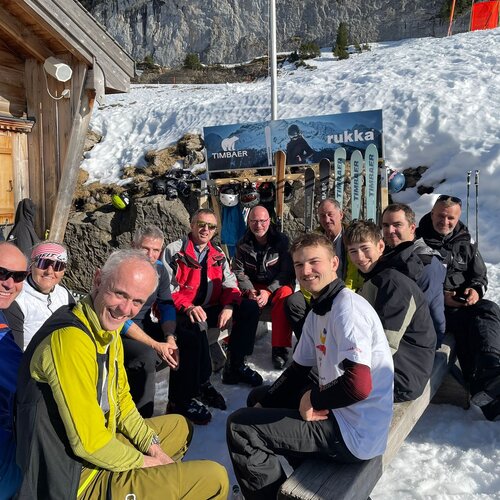 Teamgeist, Sonnenschein und unser wunderschönes Heimatskigebiet Ebenalp – mehr braucht es nicht für einen gelungenen...